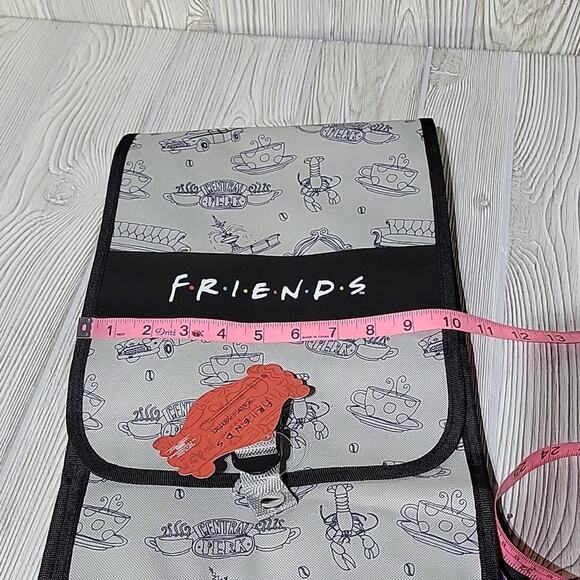 CultureFly Friends Official Foldable Backpack, New - Picture 9 of 9